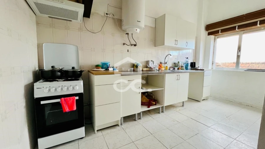 Apartamento T3 para Venda em Gouveia (São Pedro e São Julião) Foto 2