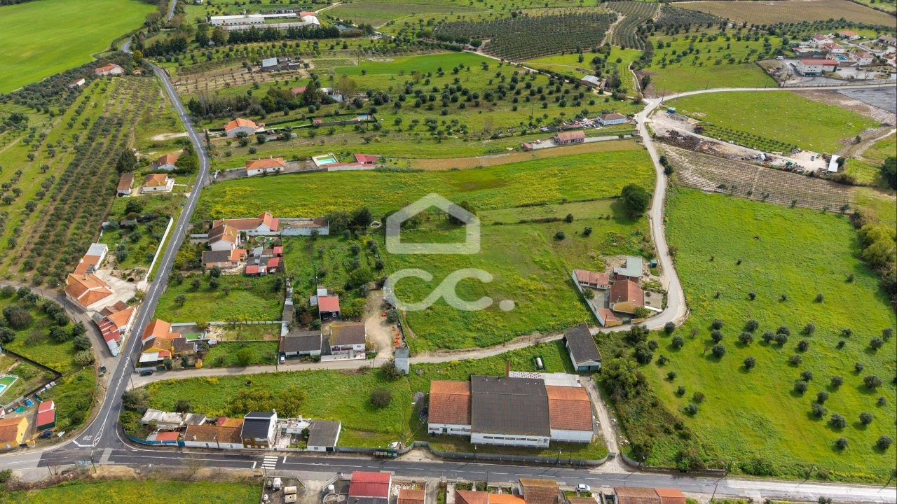 Armazém para Venda em Alcanhões Foto 10