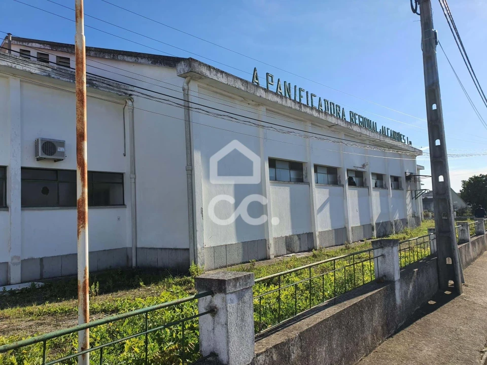 Armazém para Venda em Alcanhões Foto 4