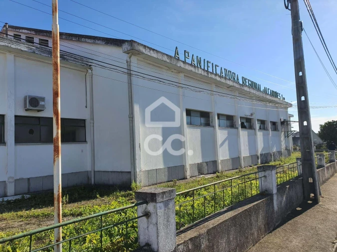 Armazém para Venda em Alcanhões Foto 4