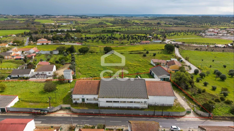 Armazém para Venda em Alcanhões Foto 11