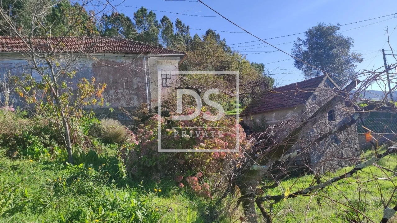 Moradia T3 para Venda em Campelo e Ovil Foto 12