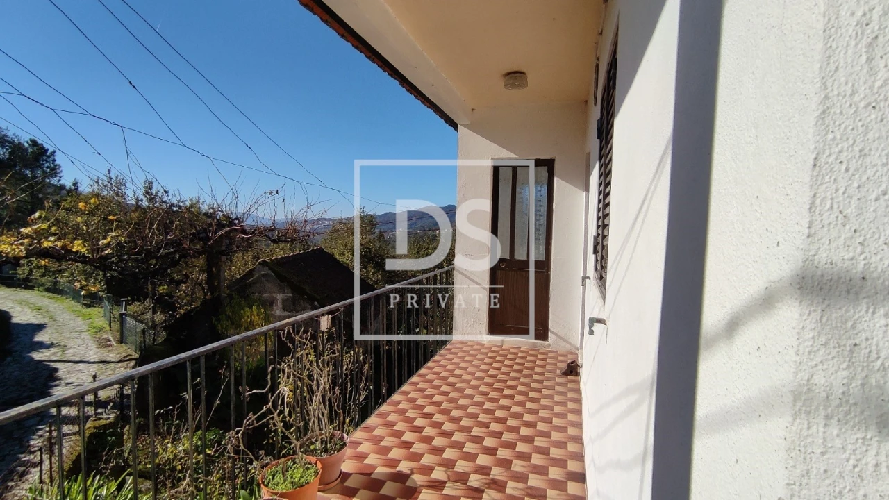 Moradia T3 para Venda em Campelo e Ovil Foto 3