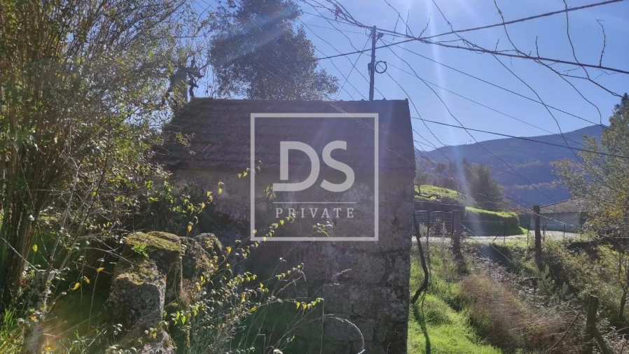 Moradia T3 para Venda em Campelo e Ovil Foto 10