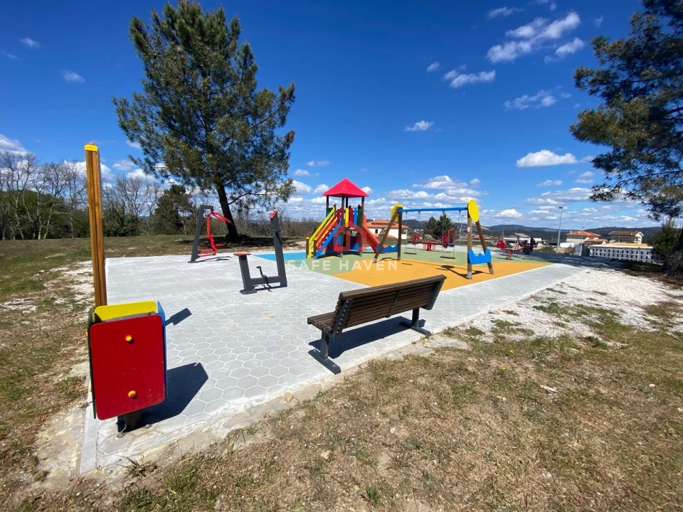 Terreno para Venda em Quintela de Azurara Foto 5