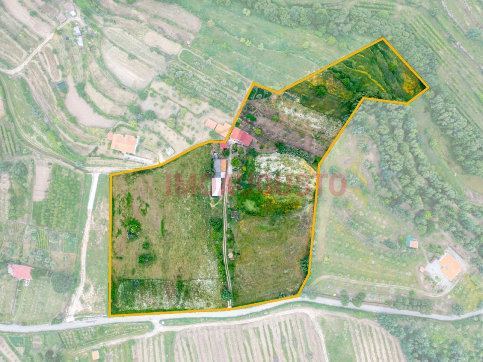 Quinta T3 para Venda em Melo e Nabais Foto 2