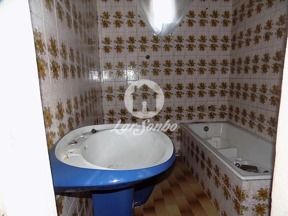 Moradia T4 para Venda em Bougado (São Martinho e Santiago) Foto 7