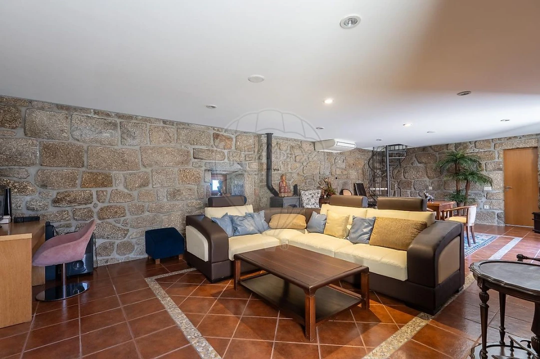 Quinta T3 para Venda em Paredes Foto 25