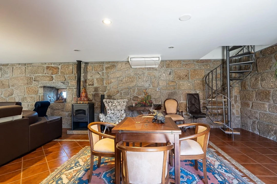 Quinta T3 para Venda em Paredes Foto 23