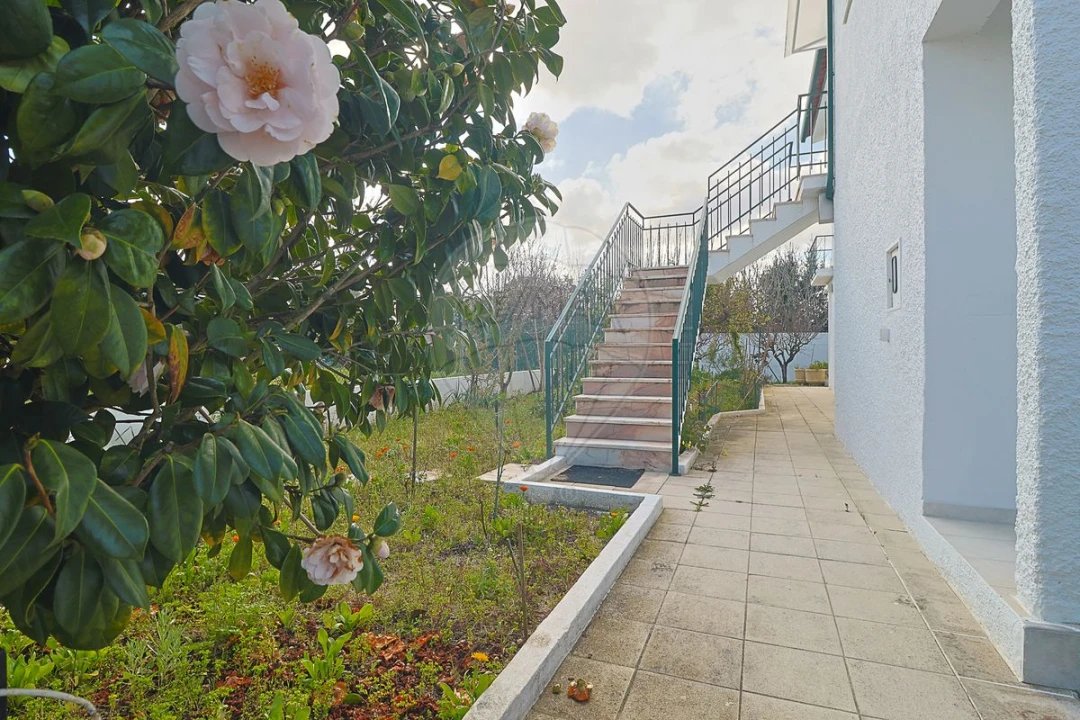 Moradia T5 para Venda em Febres Foto 27