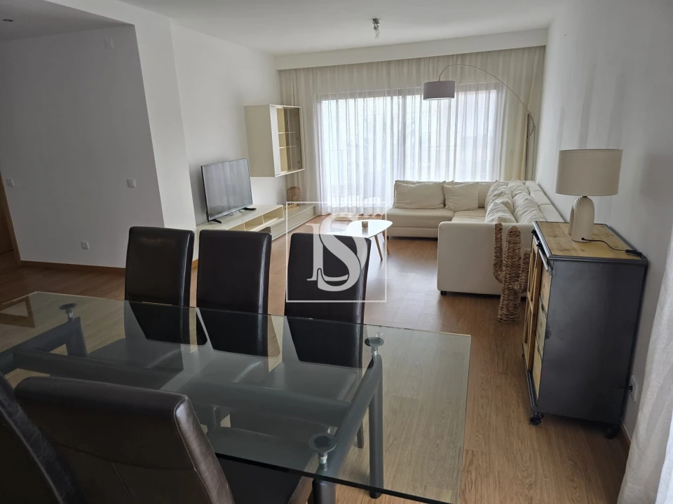 Apartamento T3 para Arrendamento em Portimão Foto 1