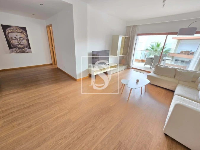 Apartamento T3 para Arrendamento em Portimão Foto 5