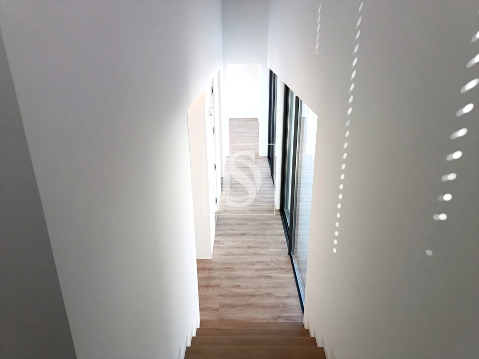 Moradia T3 para Venda em Nogueira do Cravo Foto 18