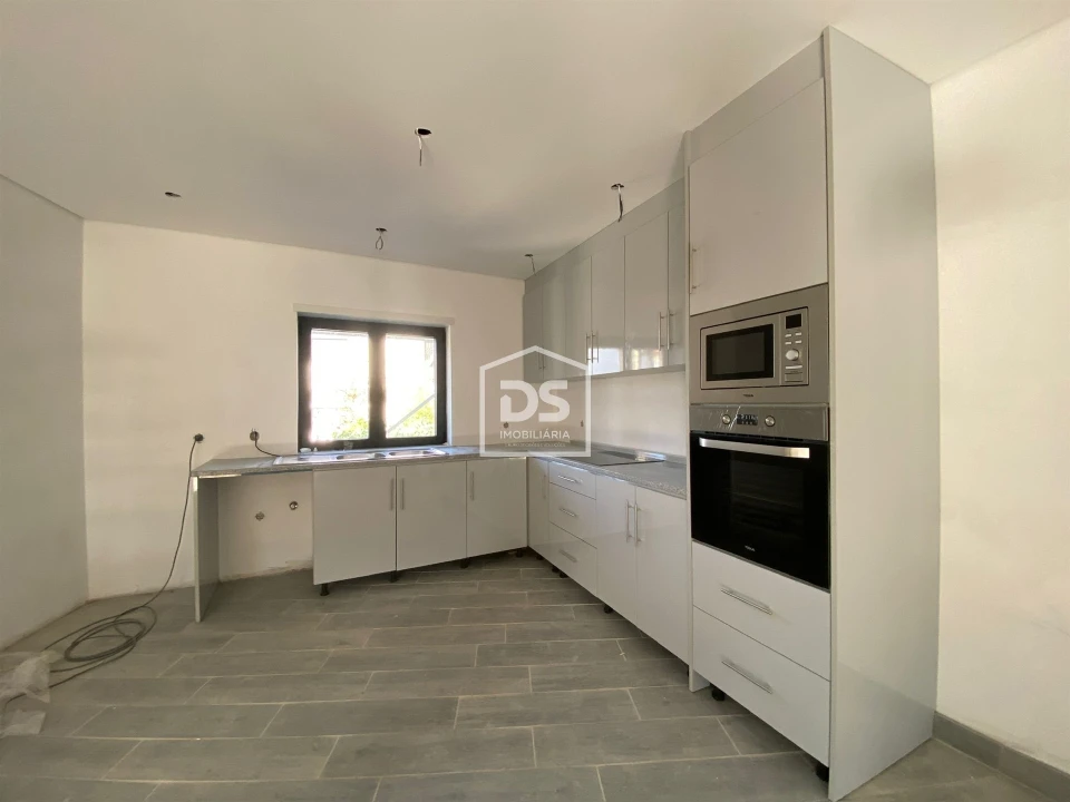 Moradia T3 para Venda em Alvendre Foto 97