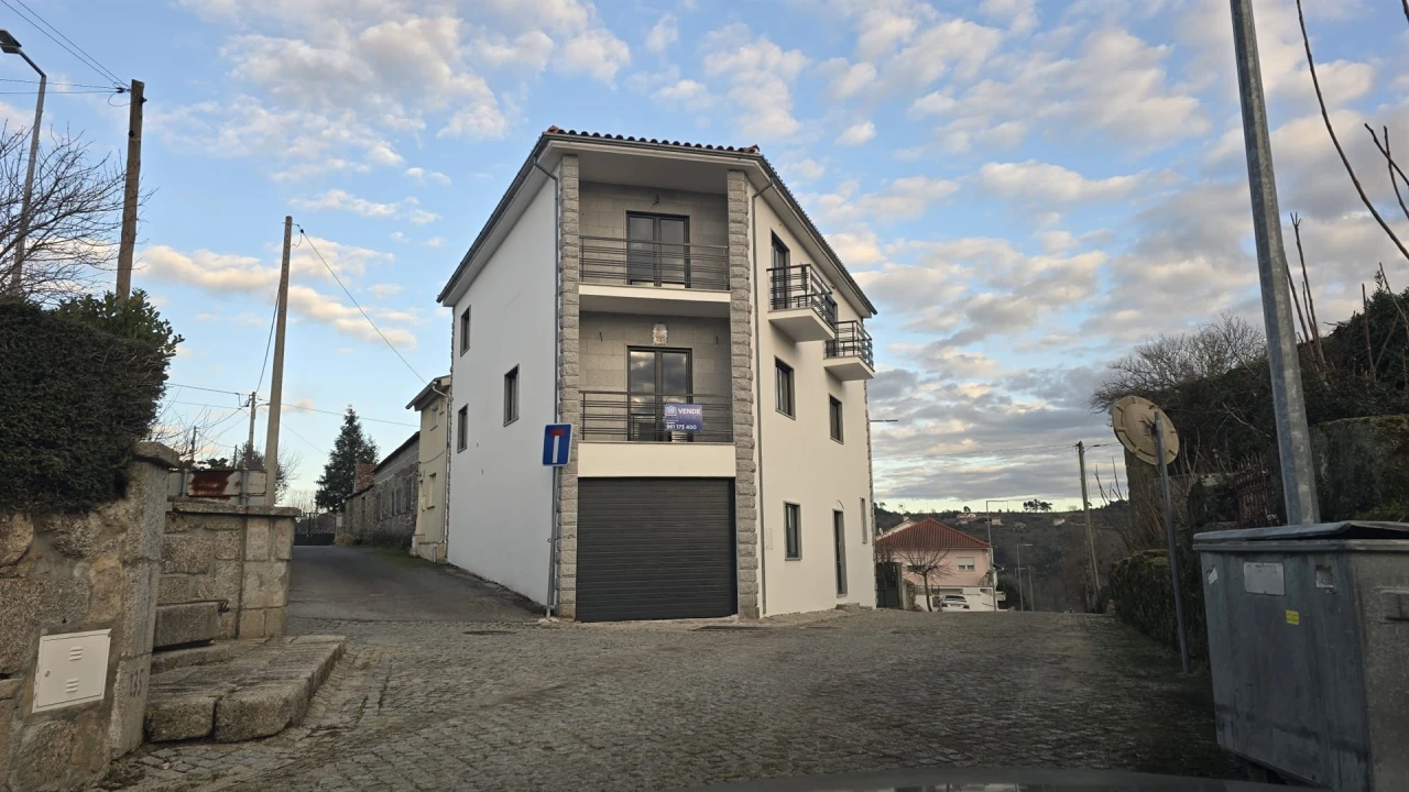 Moradia T3 para Venda em Alvendre Foto 57