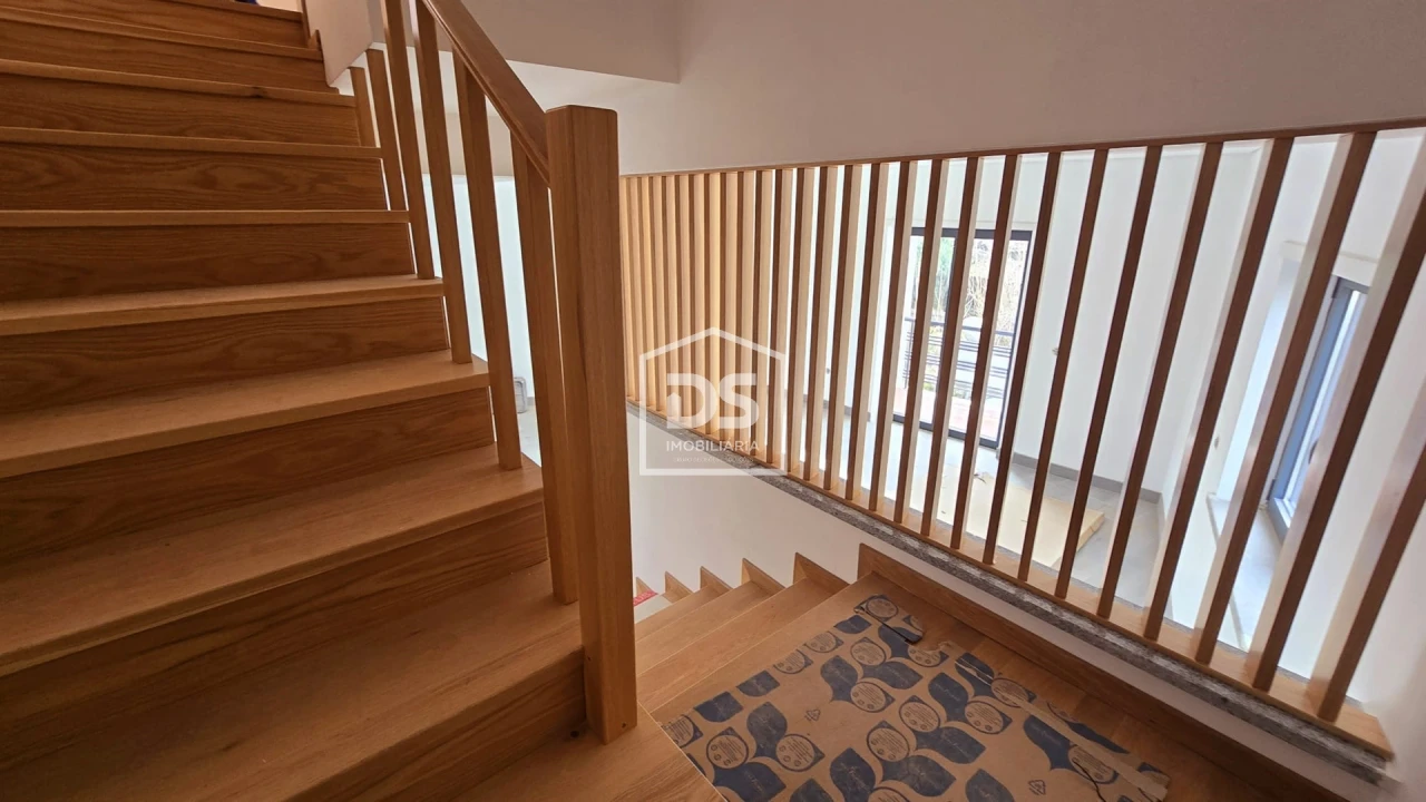 Moradia T3 para Venda em Alvendre Foto 1