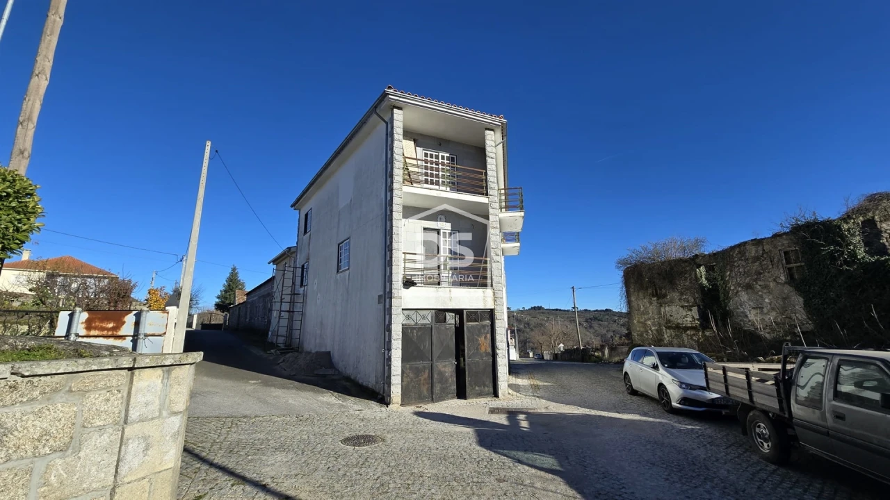 Moradia T3 para Venda em Alvendre Foto 4