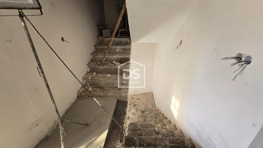 Moradia T3 para Venda em Alvendre Foto 13