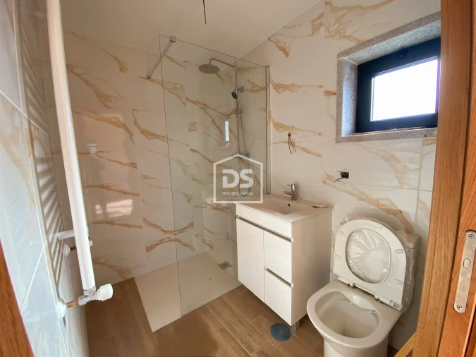 Moradia T3 para Venda em Alvendre Foto 3