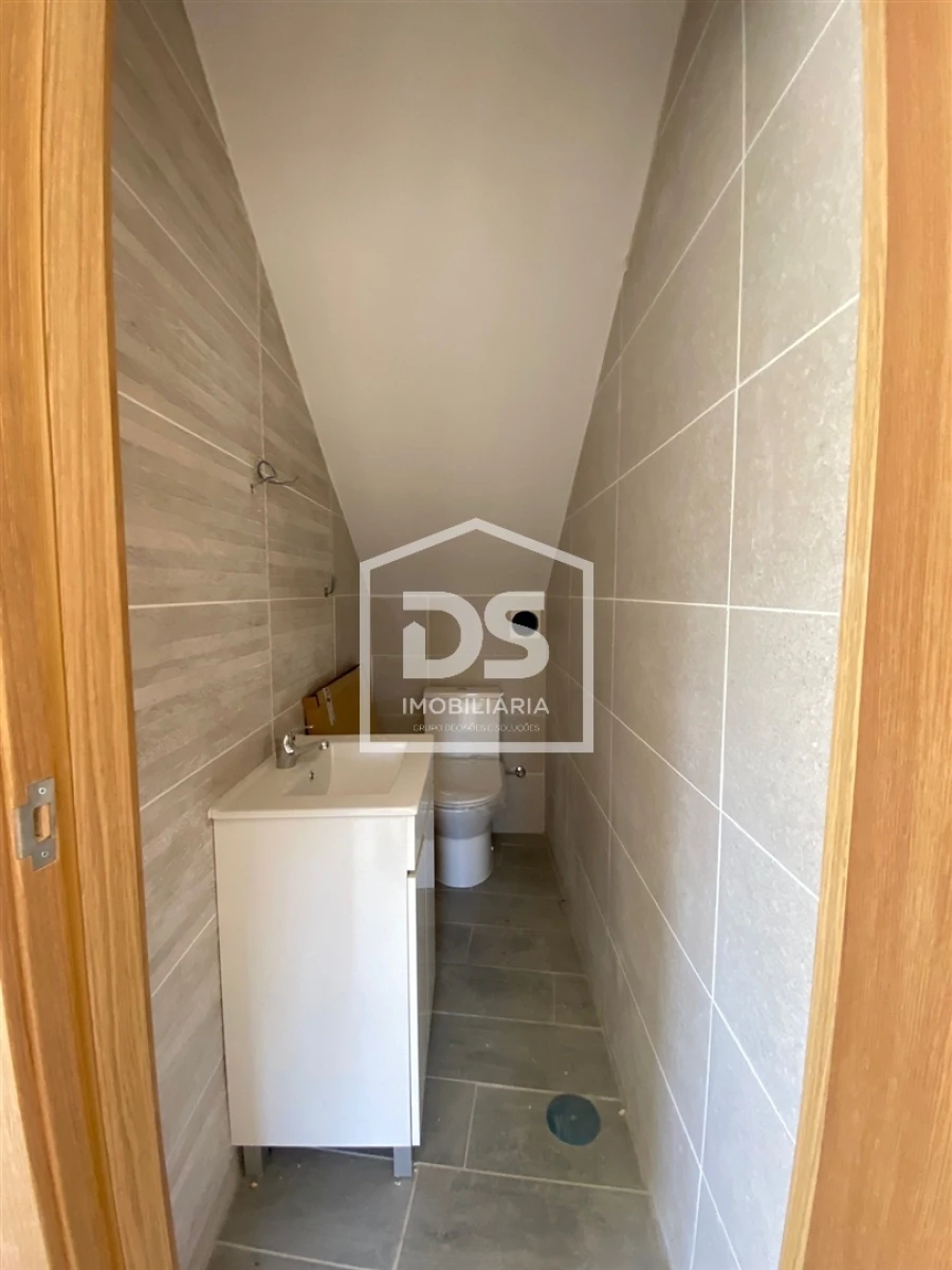 Moradia T3 para Venda em Alvendre Foto 208