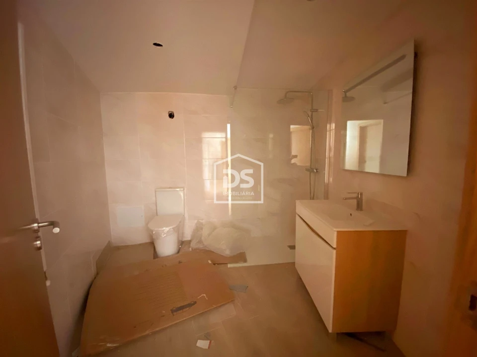 Moradia T3 para Venda em Alvendre Foto 6