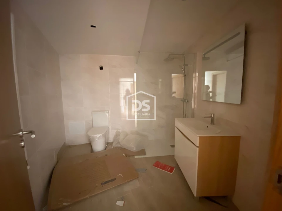 Moradia T3 para Venda em Alvendre Foto 211