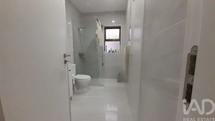 Moradia T4 para Venda em Guilhofrei Foto 27