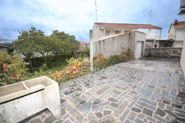 Moradia T3 para Venda em Vale de Espinho Foto 17