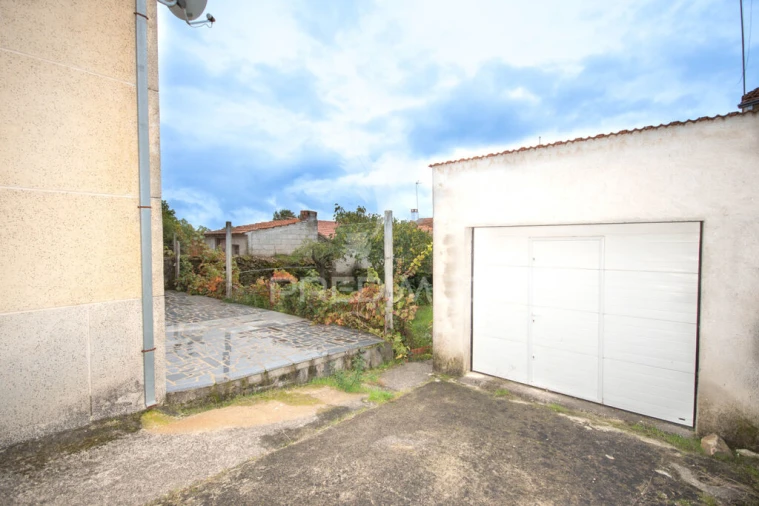 Moradia T3 para Venda em Vale de Espinho Foto 16