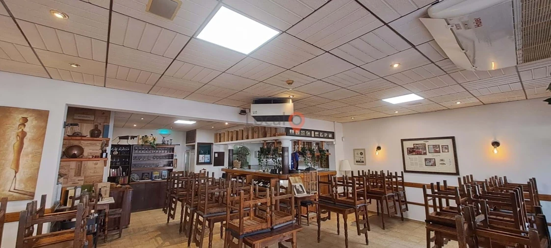 Negócio para Venda em Lagos (São Sebastião e Santa Maria) Foto 2