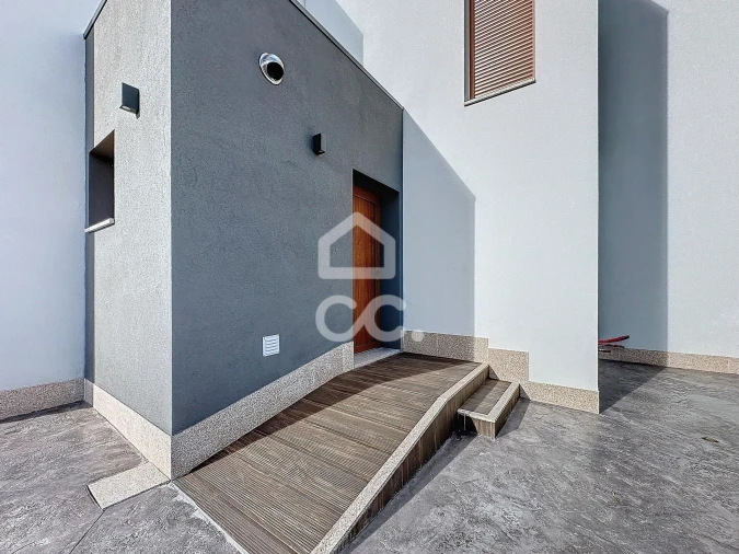 Moradia T3 para Venda em Bustelo Foto 10