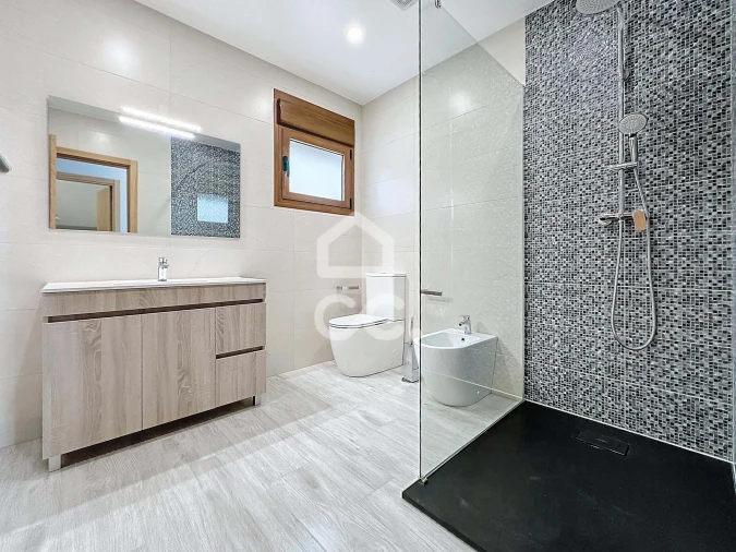 Moradia T3 para Venda em Bustelo Foto 3