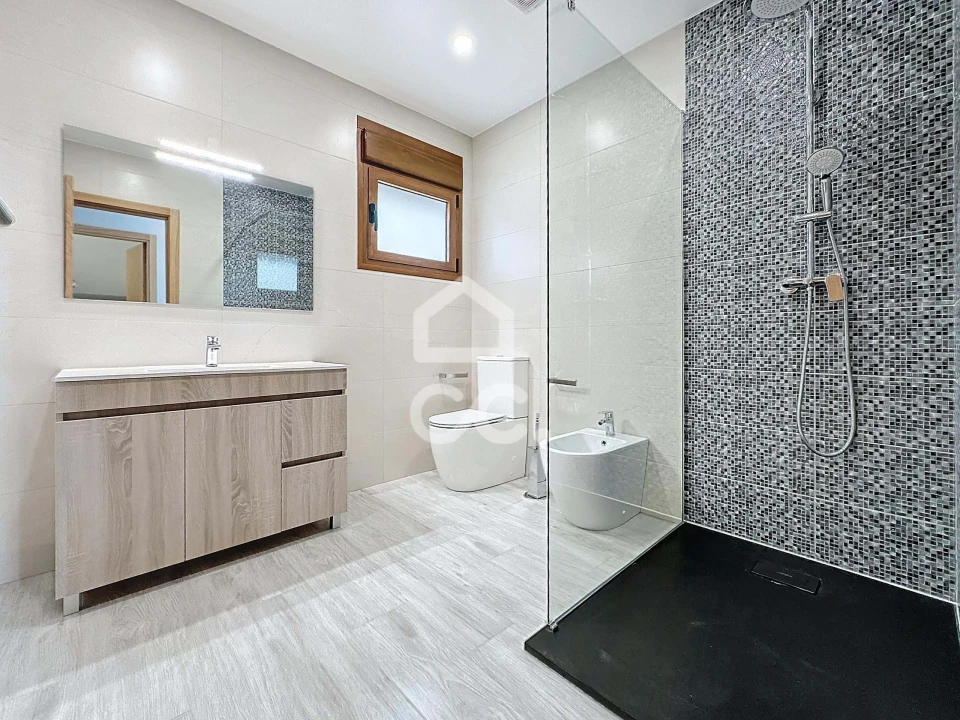 Moradia T3 para Venda em Bustelo Foto 3