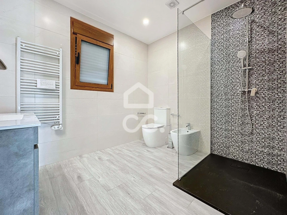 Moradia T3 para Venda em Bustelo Foto 29