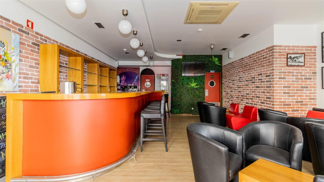 Loja para Venda em Monte Gordo Foto 2