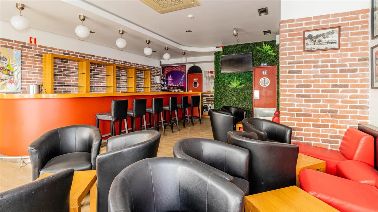 Loja para Venda em Monte Gordo Foto 1