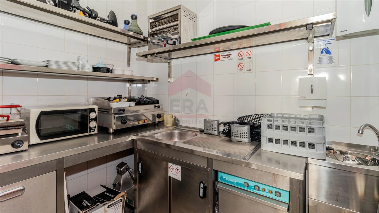 Loja para Venda em Monte Gordo Foto 5