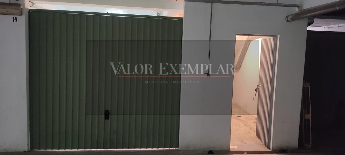 Garagem para Venda em União das Freguesias de Setúbal Foto 12