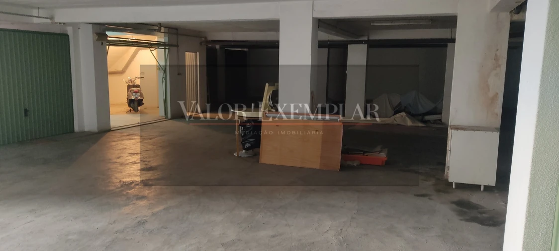 Garagem para Venda em União das Freguesias de Setúbal Foto 8