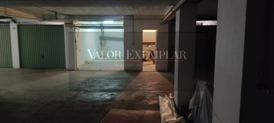Garagem para Venda em União das Freguesias de Setúbal Foto 5