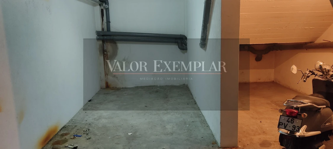 Garagem para Venda em União das Freguesias de Setúbal Foto 13