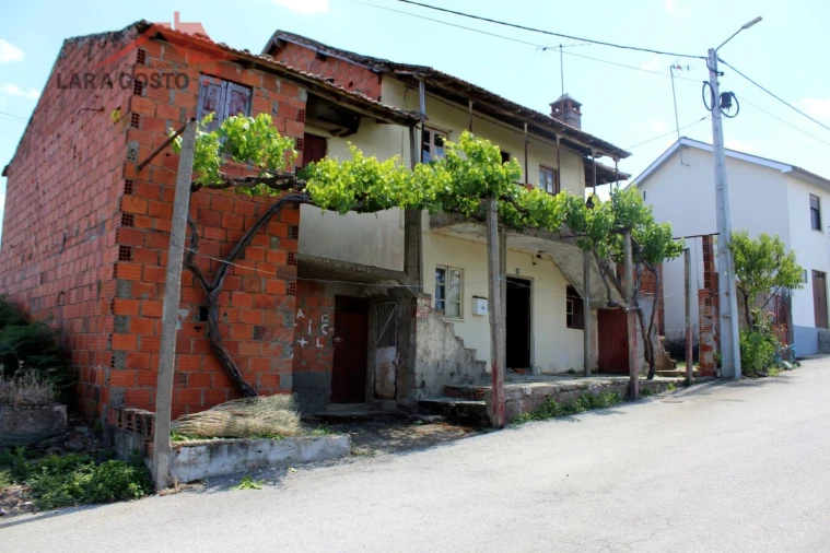 Moradia T3 para Venda em Grijo Foto 5