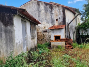 Quinta T2 para Venda em Cernache do Bonjardim, Nesperal e Palhais