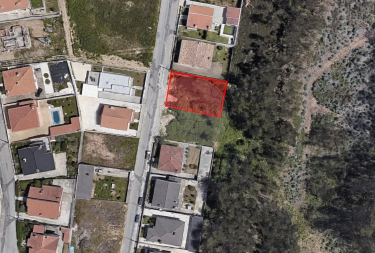 Terreno para Venda em Escapães Foto 1