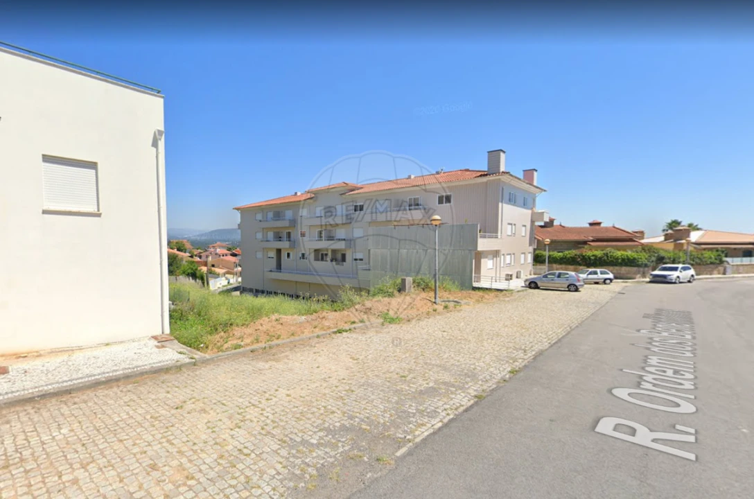 Terreno para Venda em Vila de Cucujães Foto 5