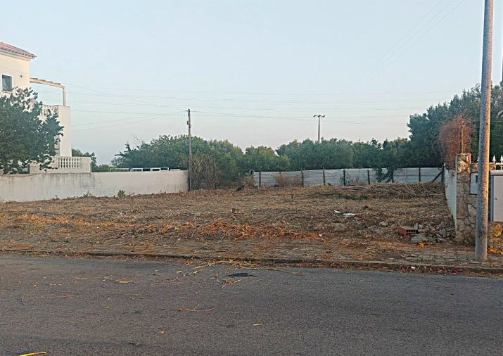Terreno para Venda em Faro (Sé e São Pedro) Foto 3