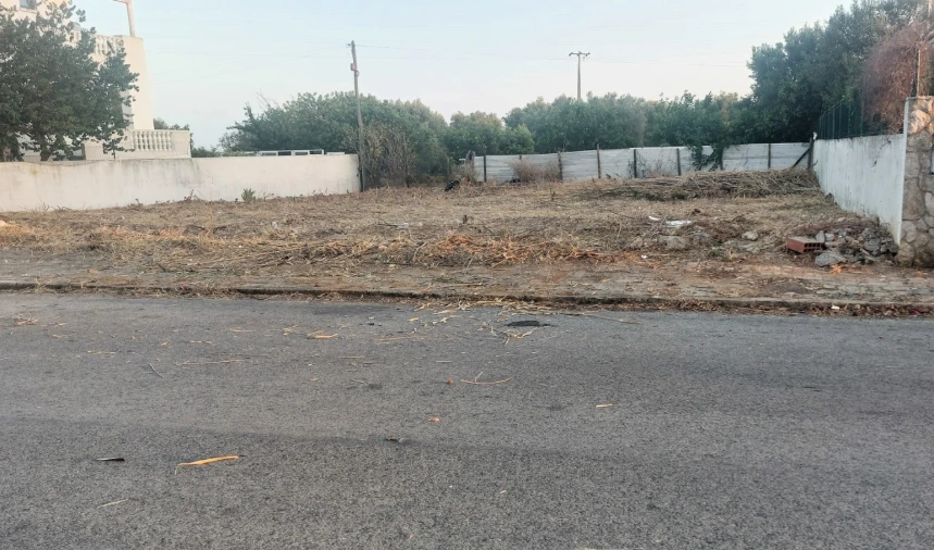 Terreno para Venda em Faro (Sé e São Pedro) Foto 2
