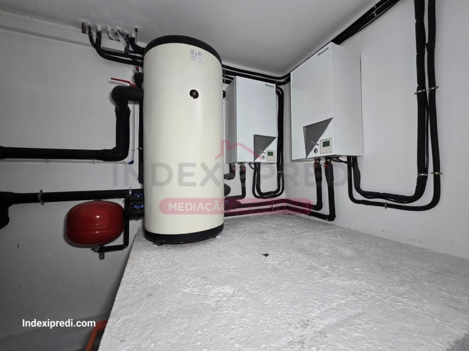 Apartamento T3 para Venda em Sé Nova, Santa Cruz, Almedina e São Bartolomeu Foto 19