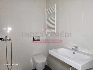 Apartamento T3 para Venda em Sé Nova, Santa Cruz, Almedina e São Bartolomeu