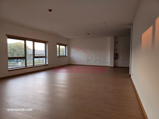 Escritório para Venda em Sé Nova, Santa Cruz, Almedina e São Bartolomeu Foto 9